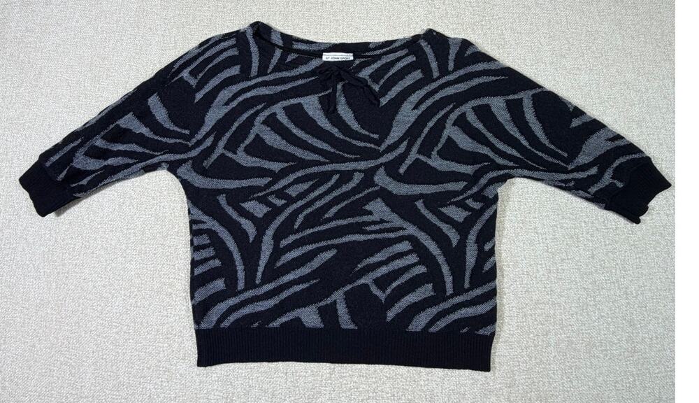 St John Women Med Gray Black Zebra Wool Blend Pullover Luxury Knit Sweater